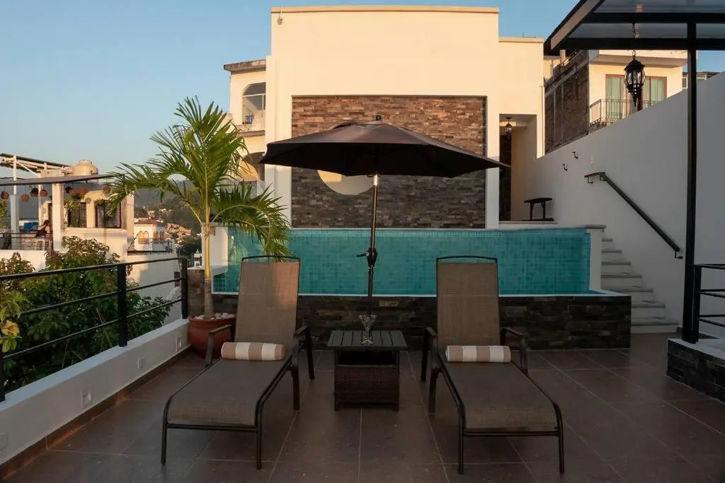 Condo SantoMar - Scenic views, 2Bed, 2Bath in Downtown, Pool, Gym, BBQ