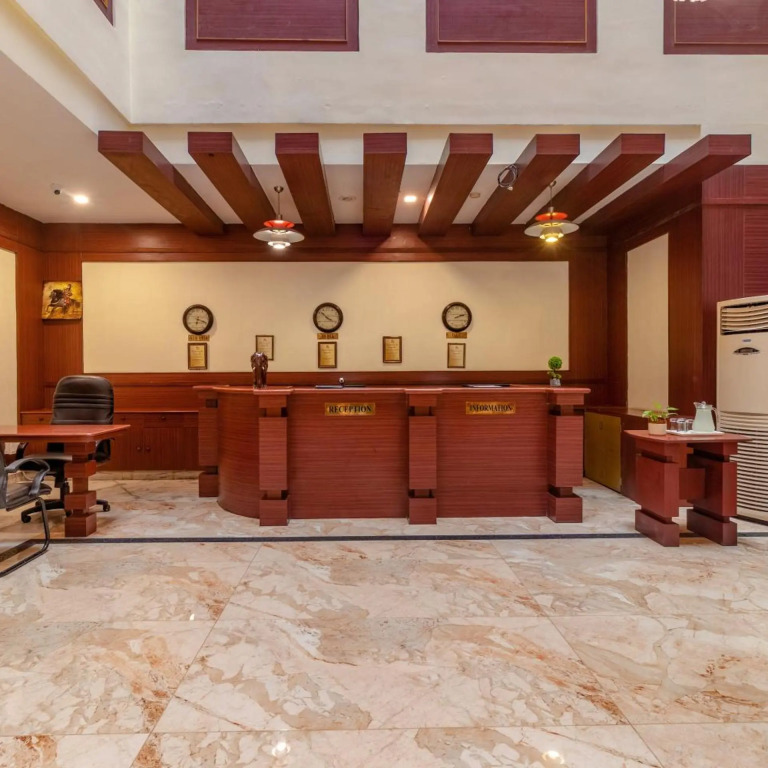 Zip By Spree Hotels Mangala Towers Thrissur