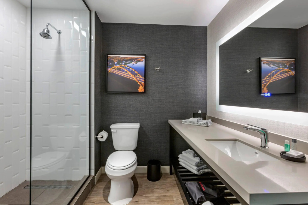 Cambria Hotel Austin Airport