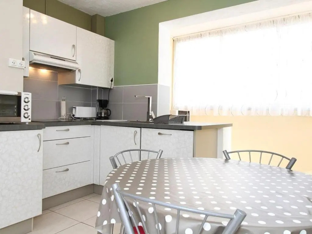 Appartement Balaruc-les-Bains, 2 pièces, 2 personnes - FR-1-553-130