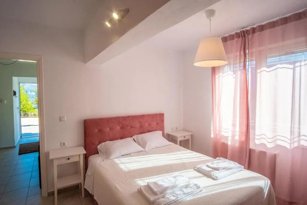 Remvi GUEST HOUSE