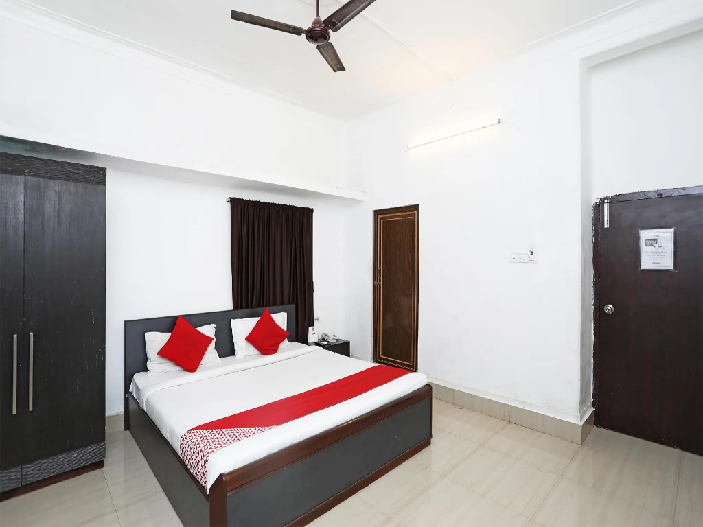 Hotel O Jalan Lake View Near Mani Square