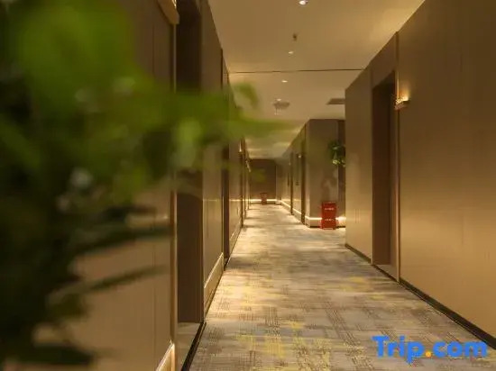 Qiyuan Serviced Apartment (Provincial Central Hospital)