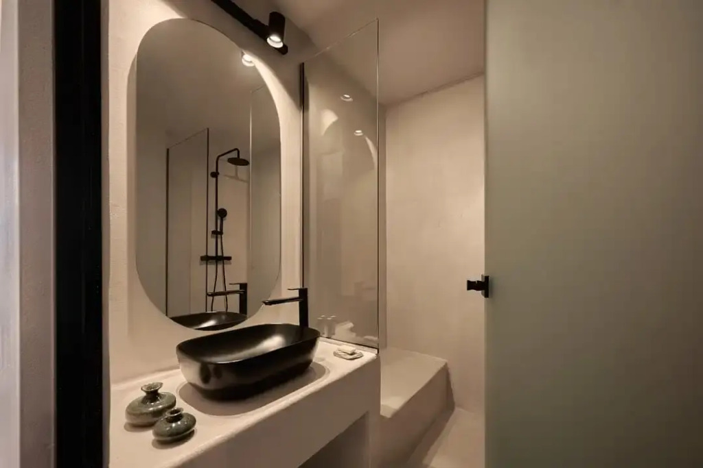 Utopia Hotel