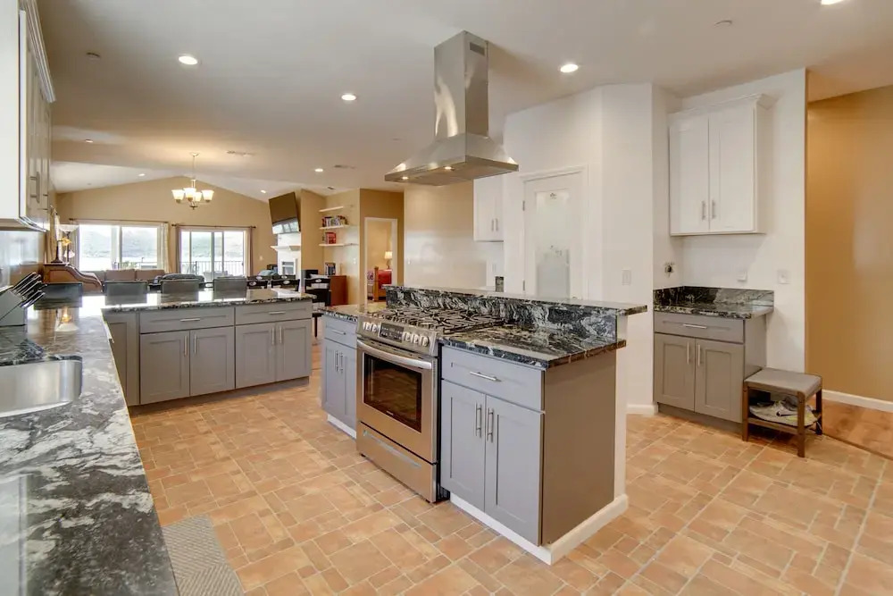 Clearlake Vacation Rental w/ Nearby Lake Access