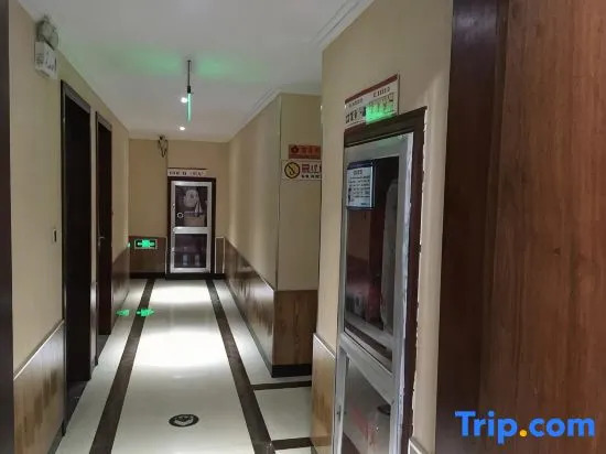 Huzhou jinghong holiday inn