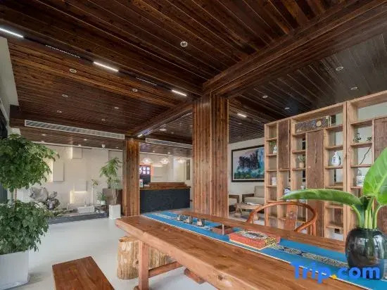 Chunmei Yashe Lodge, cozy and elegant accommodation in the mountain