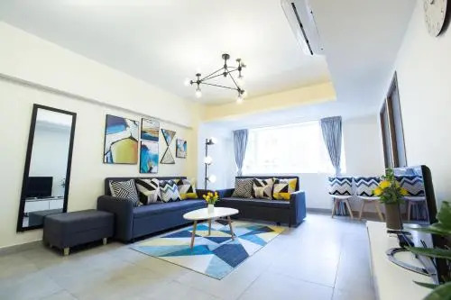 Large 110sqm 3 bedroom 2 min from MTR