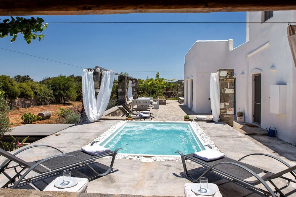 Villa Fuster in Paros
