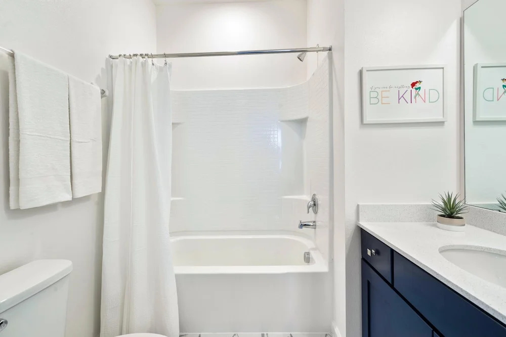 Upstay 15BR Villa w Games Room, Pool & Cinema