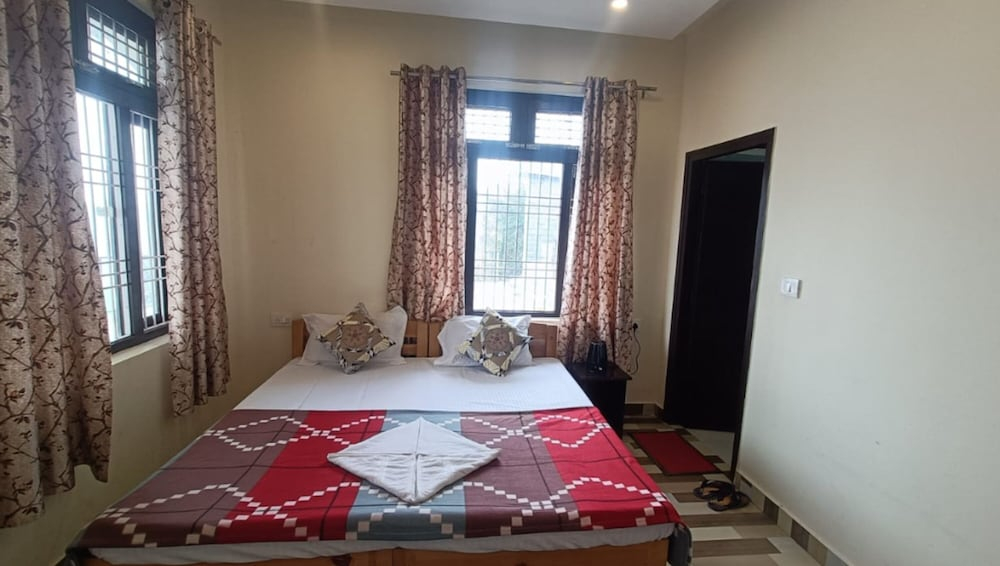 Manaskhand Homestay Ranikhet near NH109