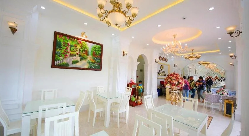 Phuong Vy Luxury Hotel