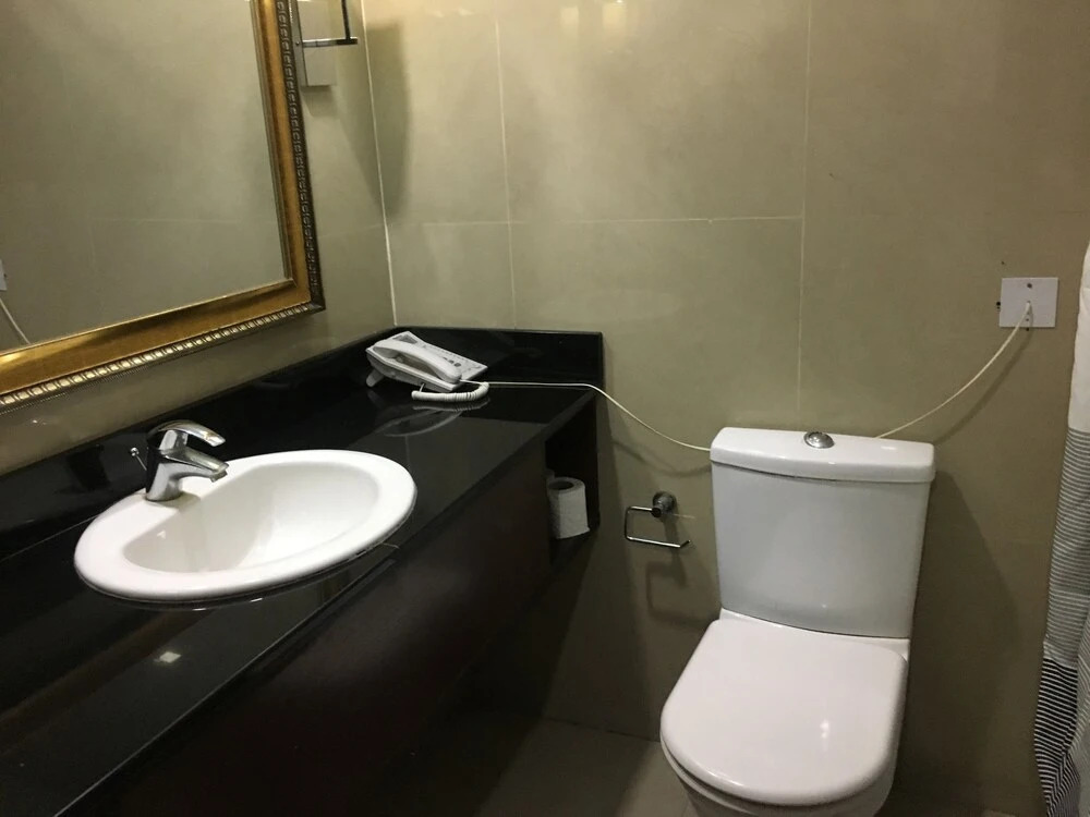 Parktonian Hotel Ikate