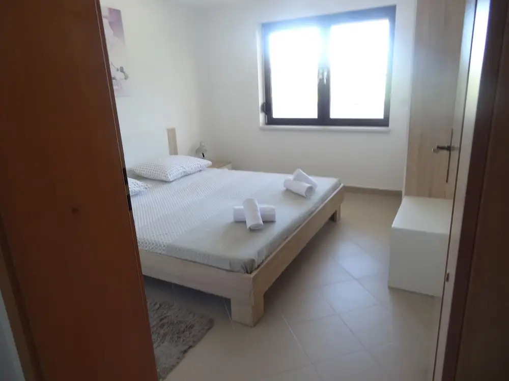Ilsad Apartments - Apartment With Pool 80 Meters From sea - Great Location
