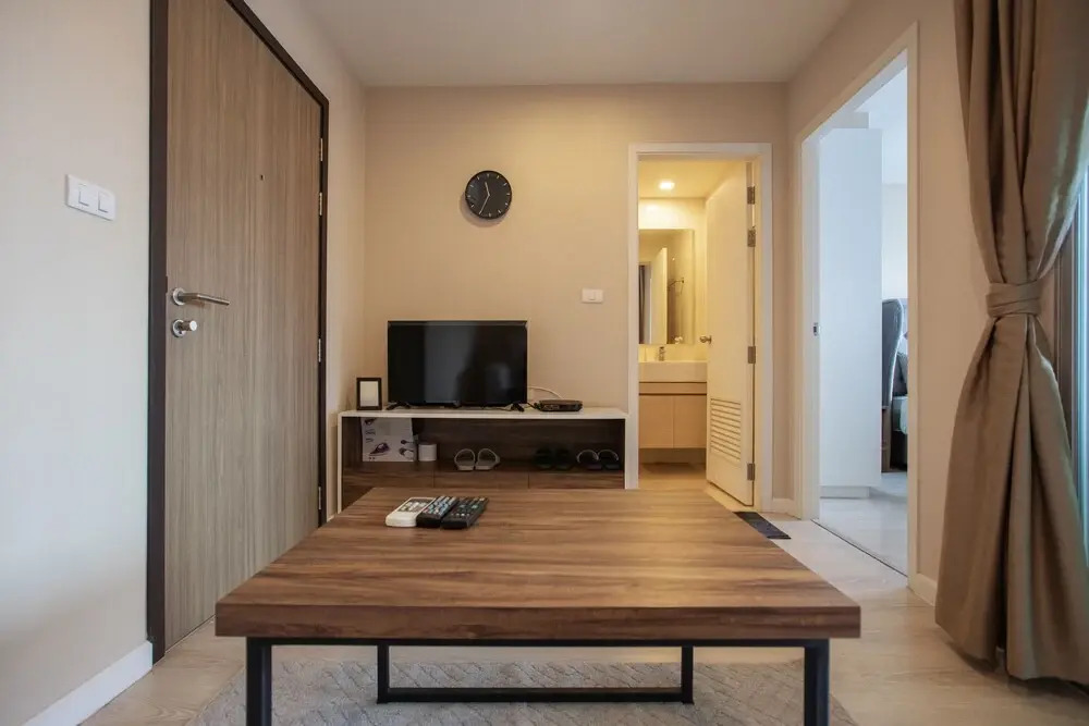 Near BK University Quiet Condo in Rama4 bkb137
