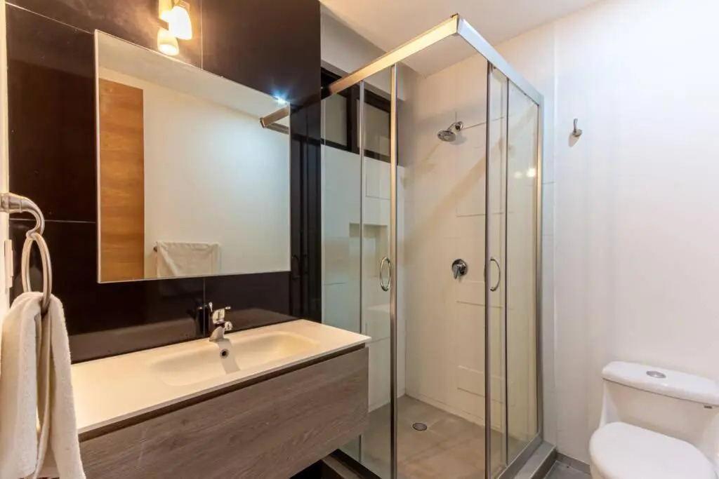 Entire Apartment, Excellent Location The City 1004