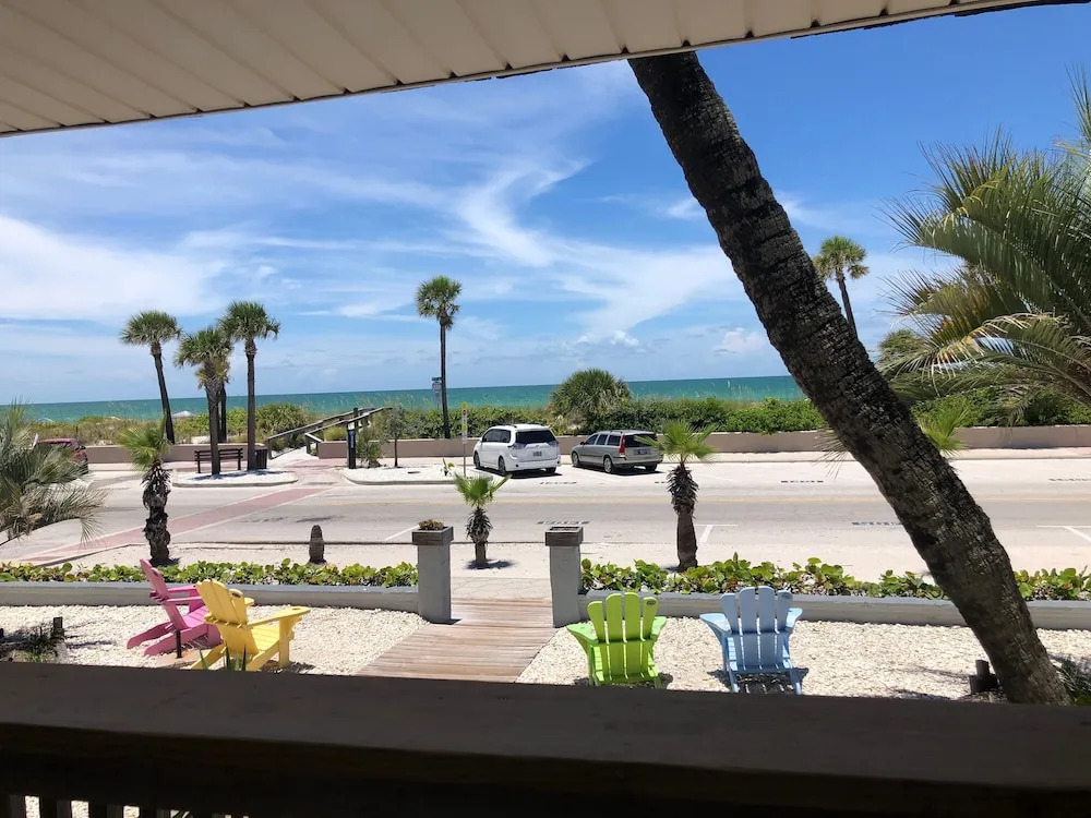 Sabal Palms Inn