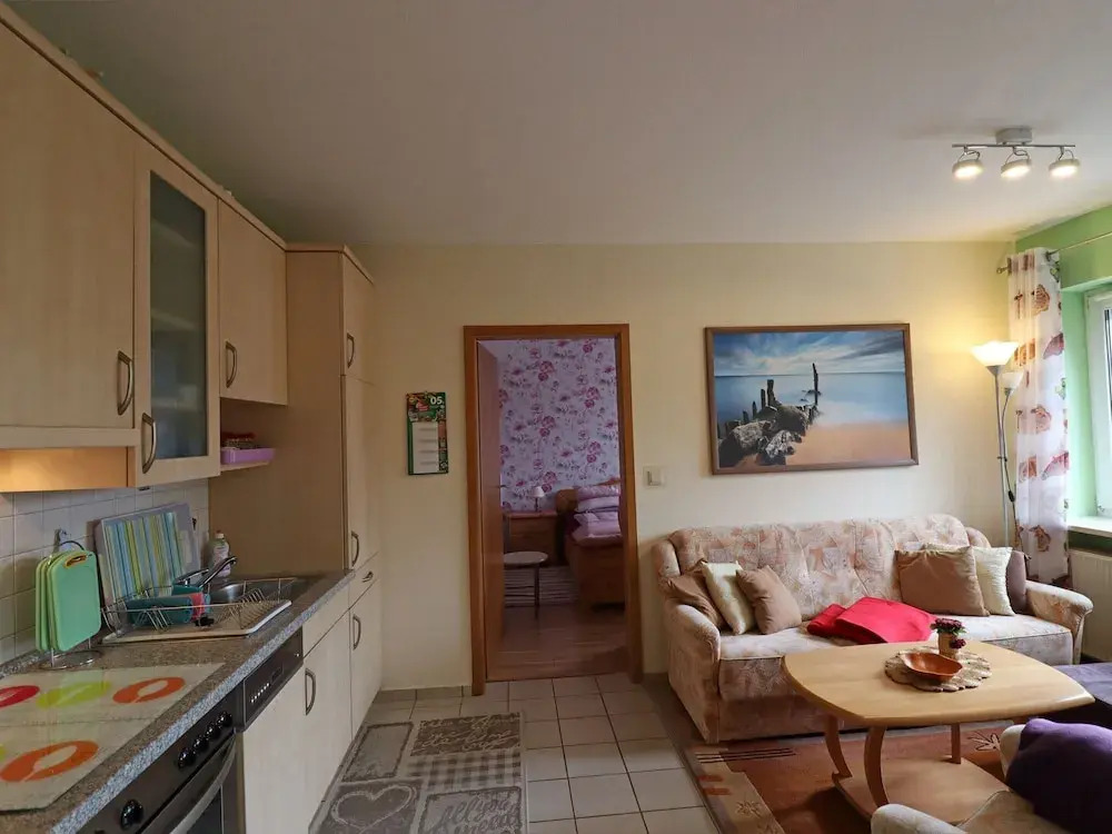 Apartment in Bsum With Garden