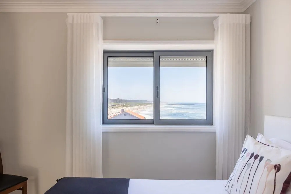 Vista Mare Beach Apartments by Porto City Hosts