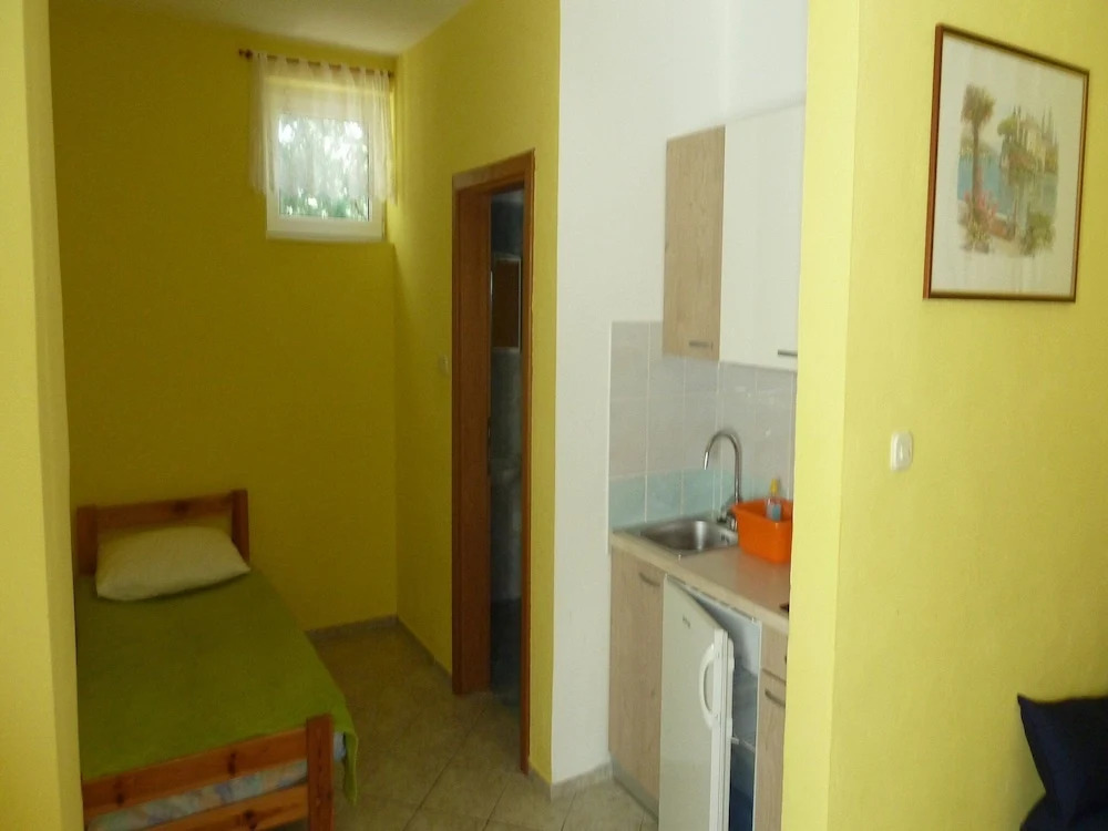 Apartments Šušnjara