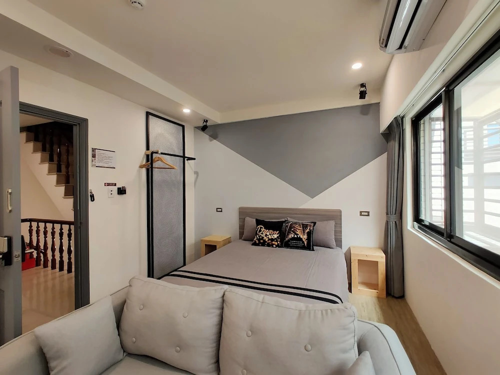 Burrhus B&B