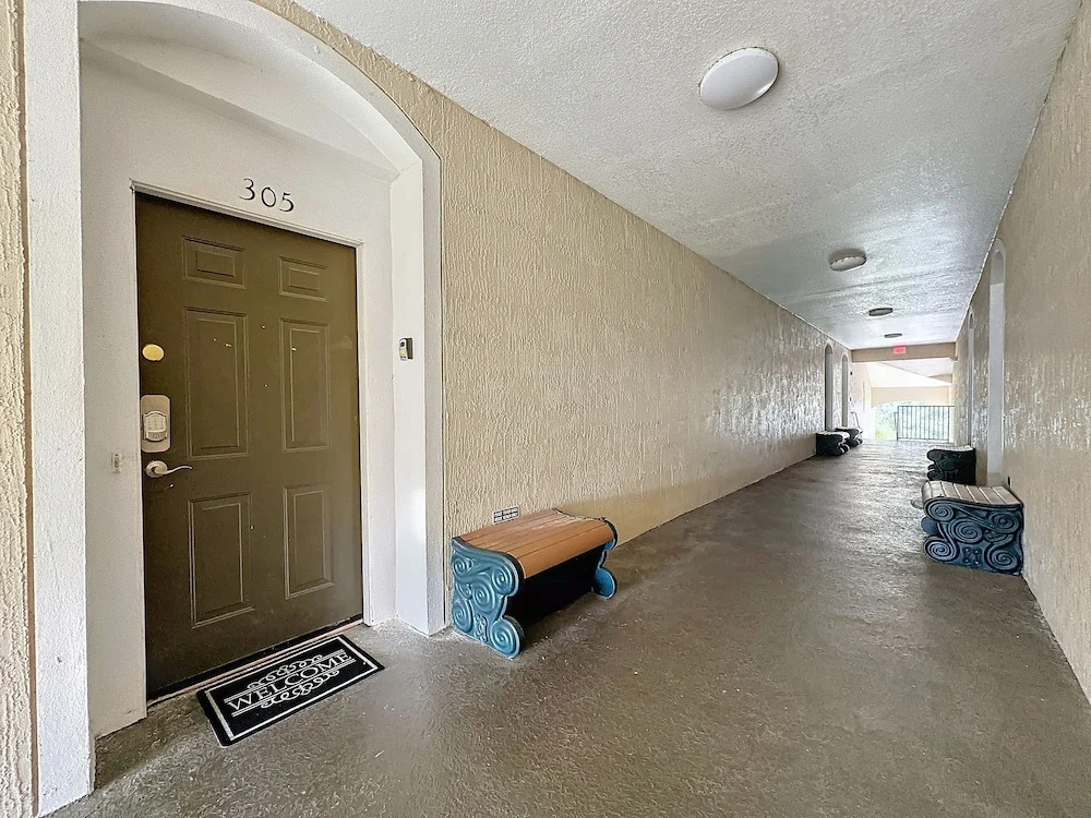 3BR Third Floor Condo Near Disney
