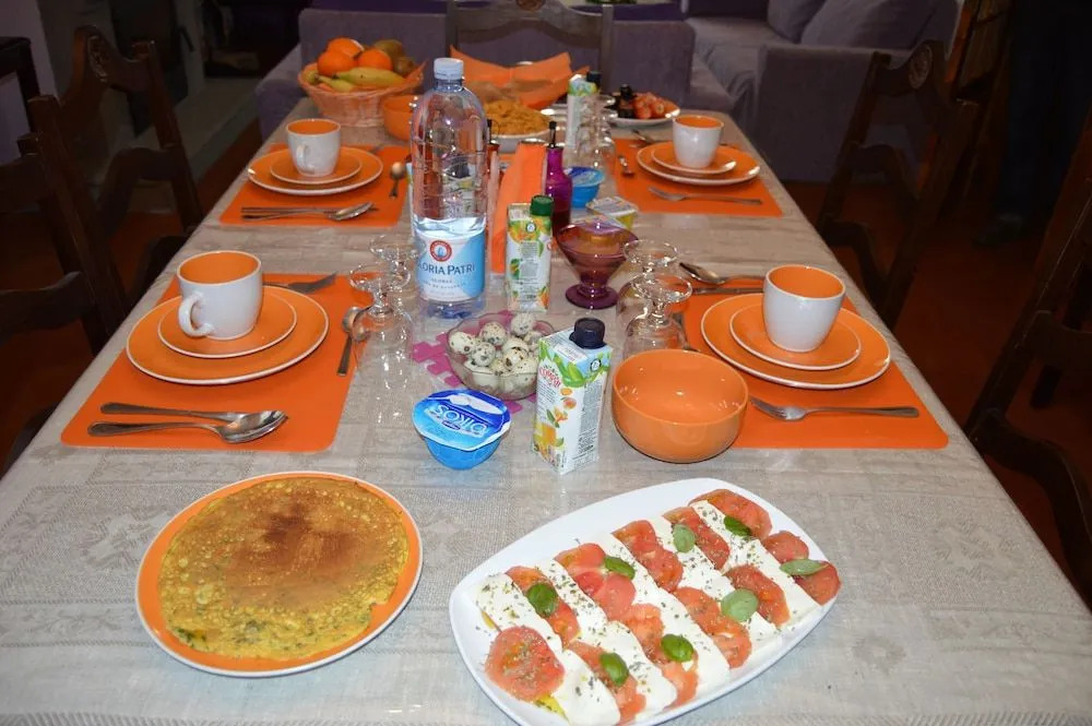 Islet View