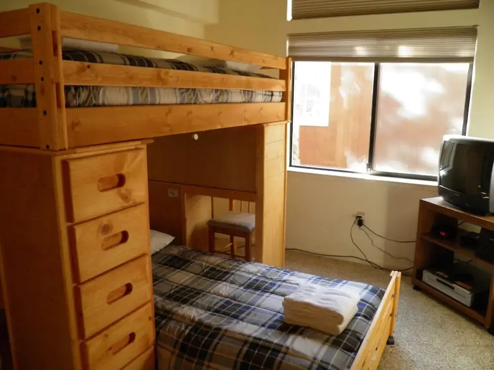 Pet Friendly, Covered Hot Tub, Walk To The Beach
