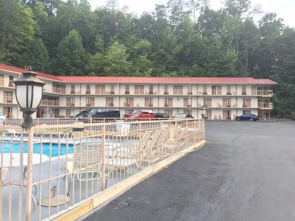 Rodeway Inn On The Parkway