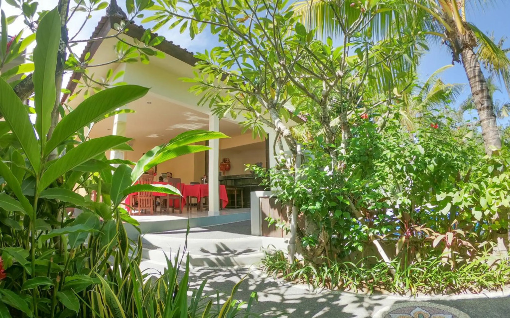 Palm Bamboo Hotel