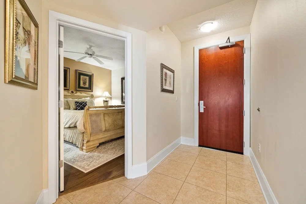 Crb1216 2 Bedroom Condo