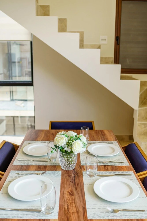 Magnificent 2 Units in one 5BR Private Plunge Pool in Terrace