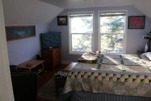 Sunshine House Bed and Breakfast