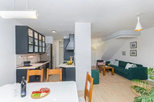 Apartment Maya