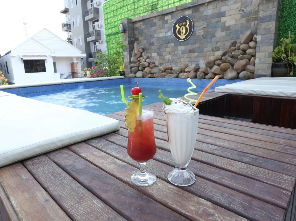Number 9 Hotel