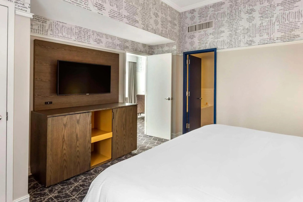 Hilton Vacation Club Hotel Blake Chicago