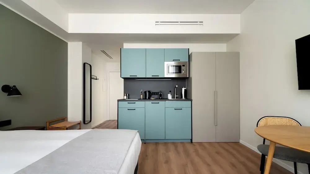 Limehome Athens Agora
