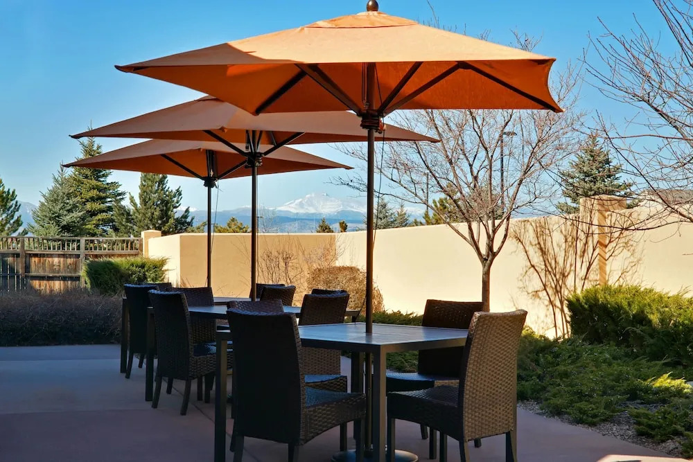 Courtyard Boulder Longmont