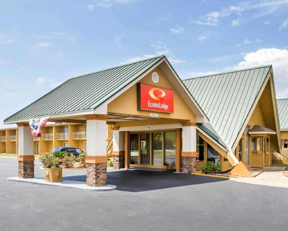 Perry Inn & Suites National Fairground I 75