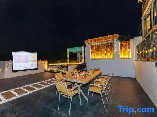 Yunmanli Garden Hot Sping  Resort  Homestay