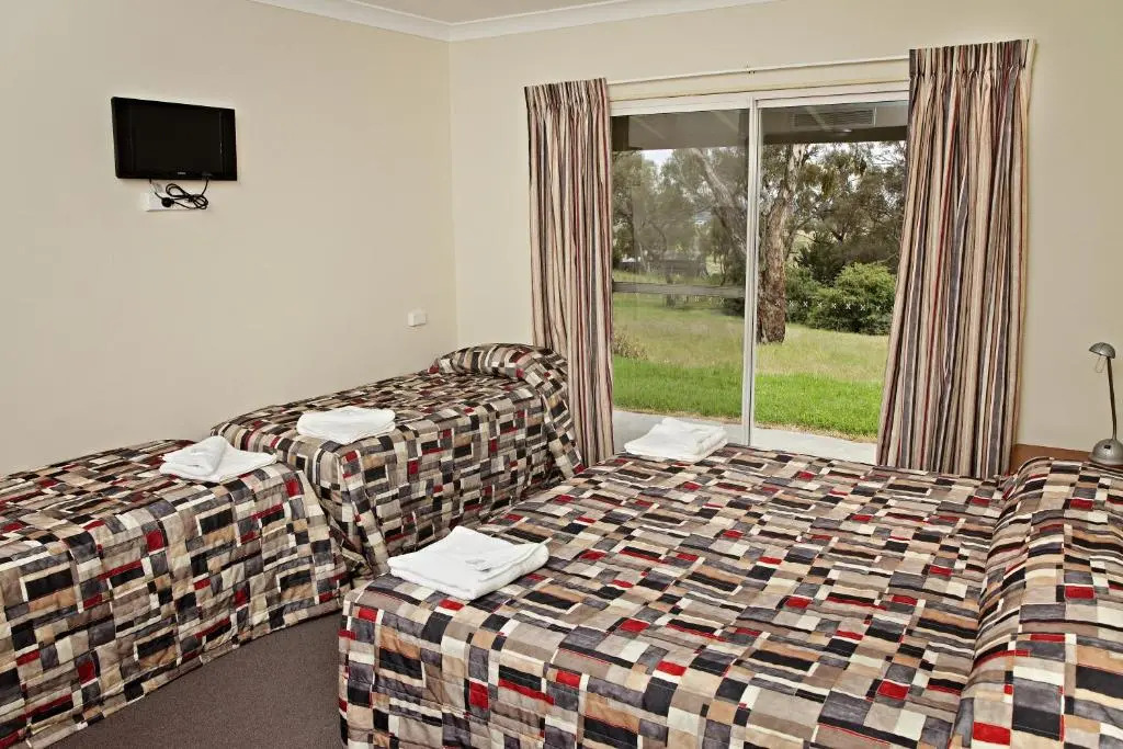 Bathurst Goldfields Resort - Conrod Straight, Mount Panorama