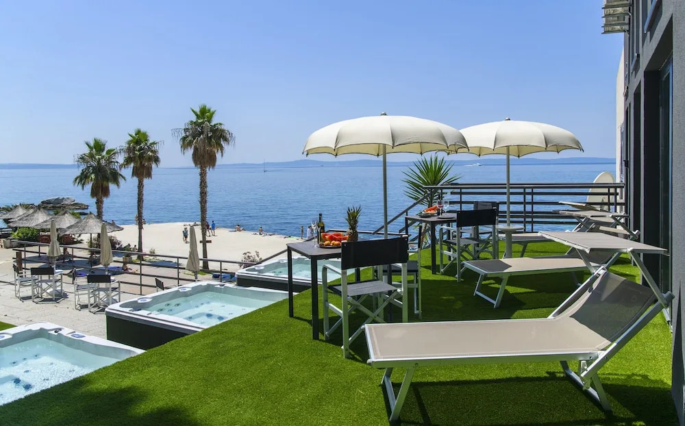 Via Mare Luxury Rooms