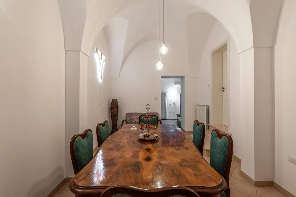 Palazzo Savino Southern Italian Lifestyle - Epoca Collection