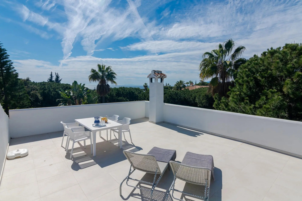 8738 - Great Villa Near Beach & Marbella