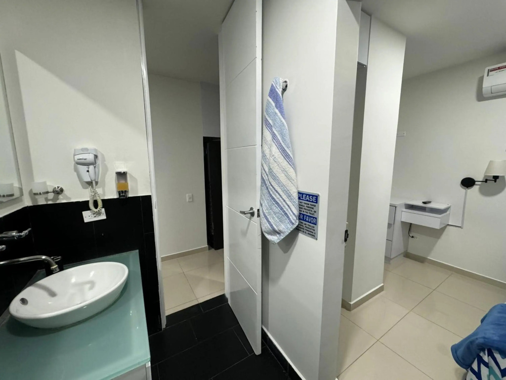 Apartamentos Amoblados en Imbanaco & Tequendama Con Aire Acondicionado Y Piscina