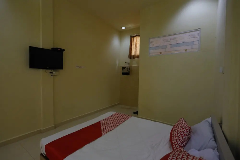 Hotel O Backpaker Seraya