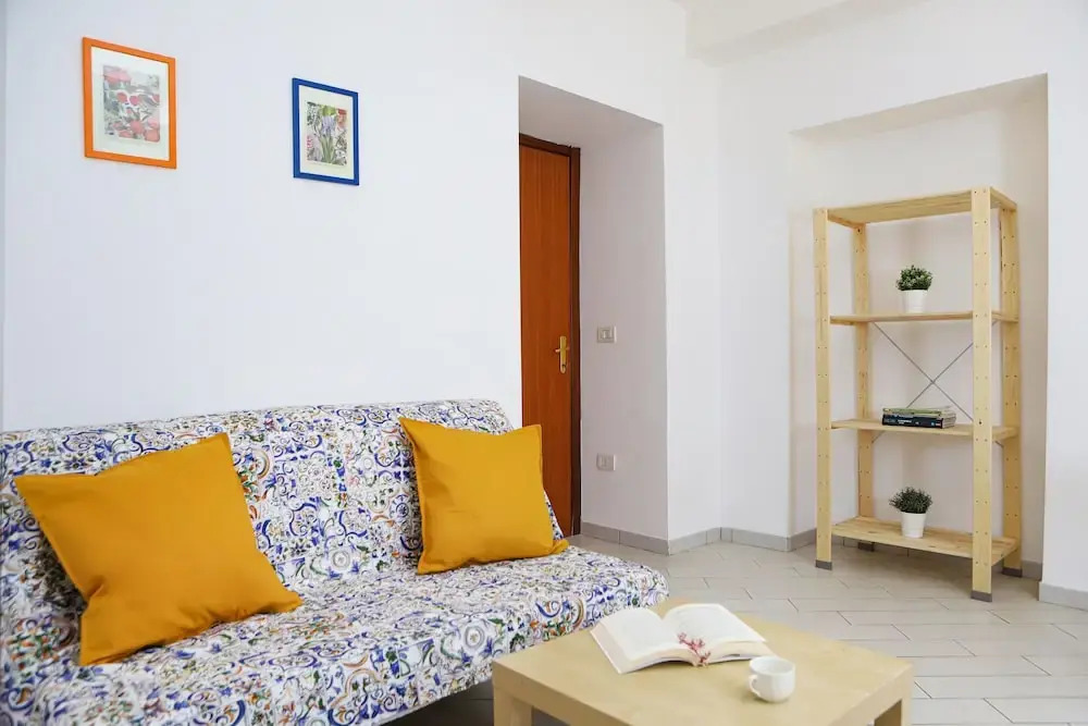 Appartamento Con Giardino A Mergellina