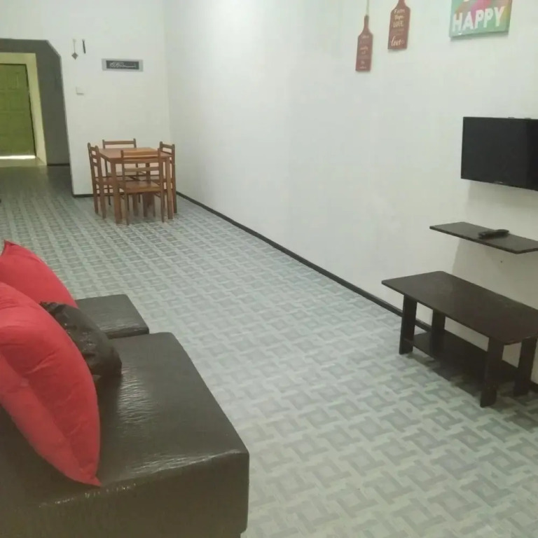Aleesa Roomstay & Hotel