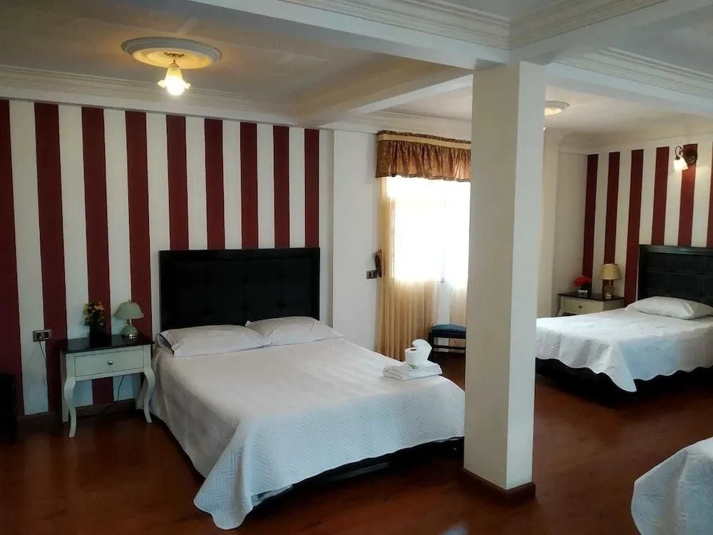 HOTEL MAISON FIORI Plaza Colon