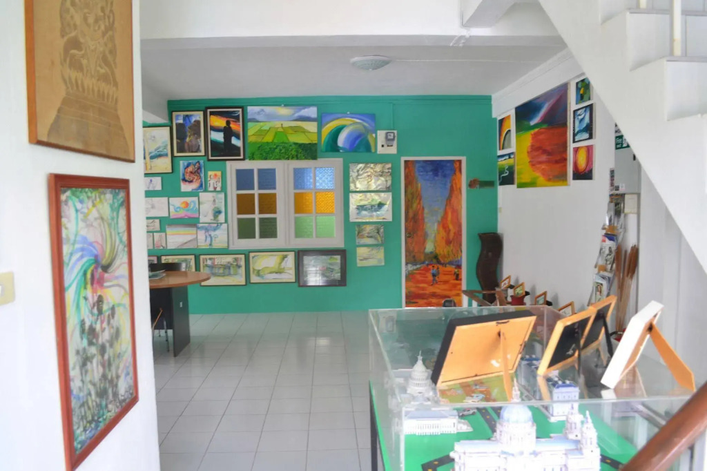 Phuket Art Home